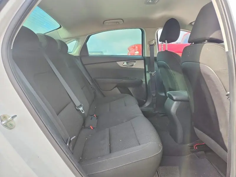 2021 KIA FORTE FE  