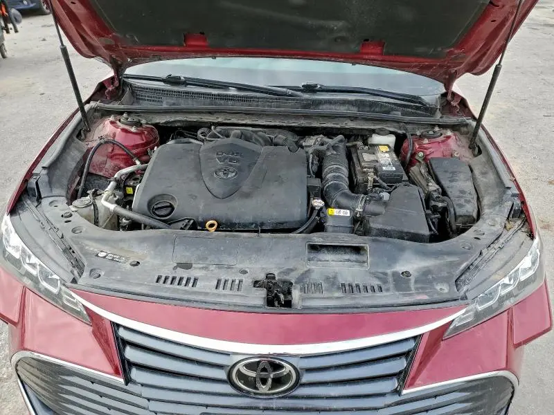 2019 TOYOTA AVALON XLE  