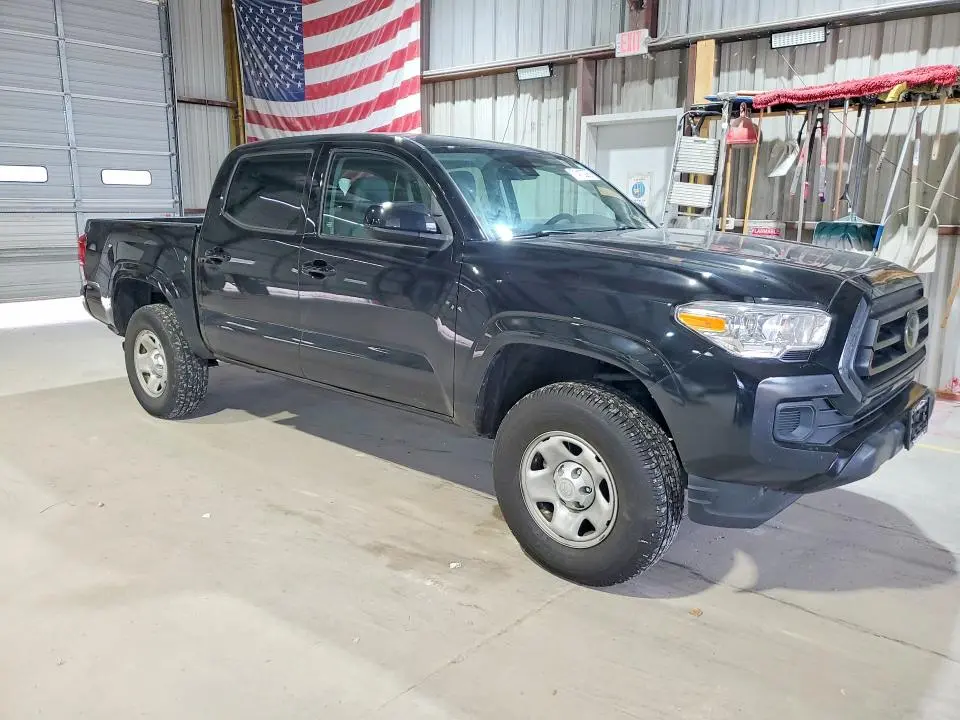 2022 TOYOTA TACOMA SR  