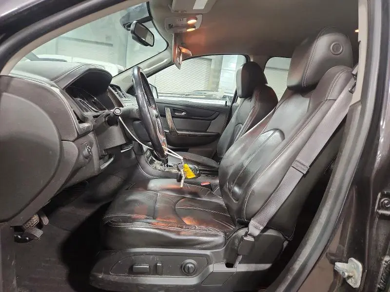 2013 GMC ACADIA SLT-1  