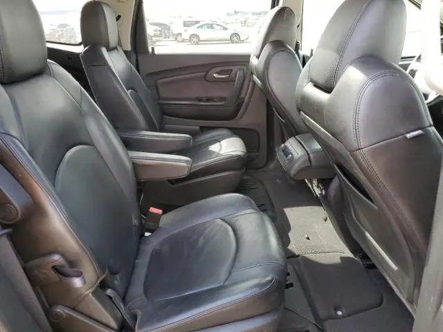 2011 CHEVROLET TRAVERSE LT  