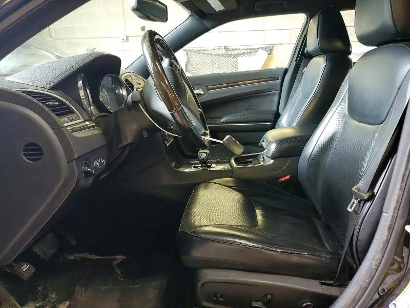 2014 CHRYSLER 300C   