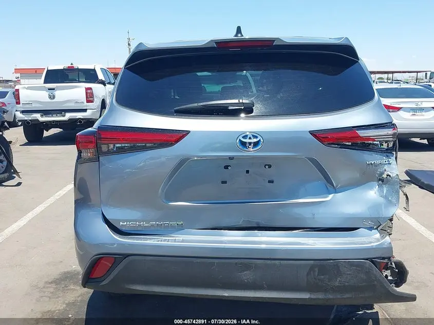 2023 TOYOTA HIGHLANDER HYBRID LE