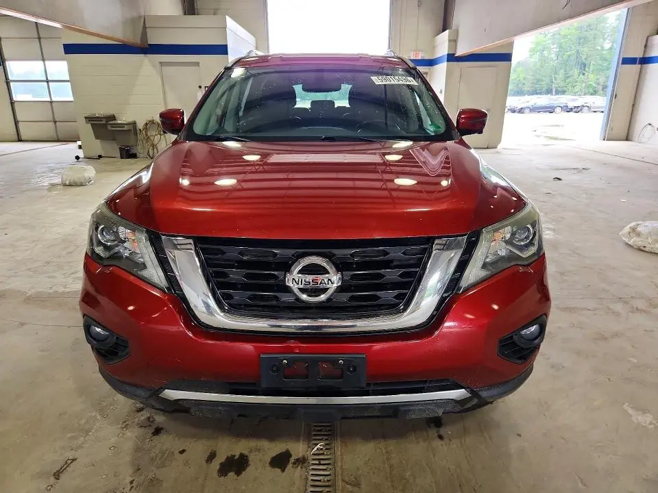 2017 NISSAN PATHFINDER SL  