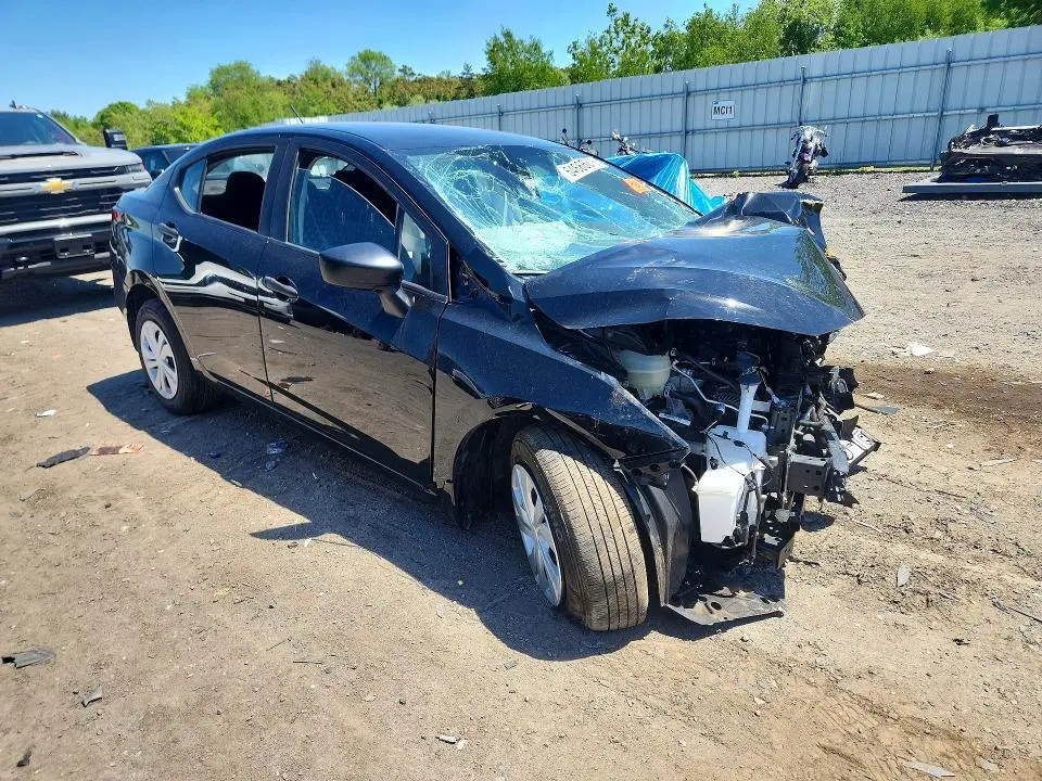 2024 NISSAN VERSA S  