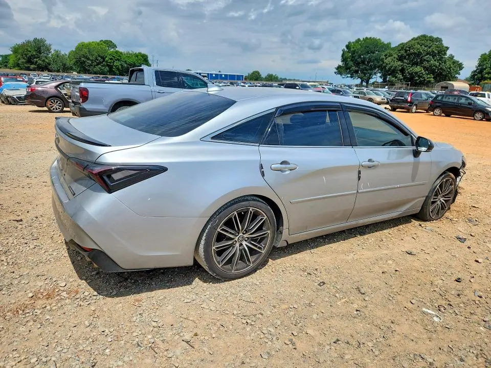 2019 TOYOTA AVALON TOURING  