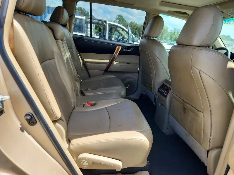 2012 TOYOTA HIGHLANDER LIMITED  