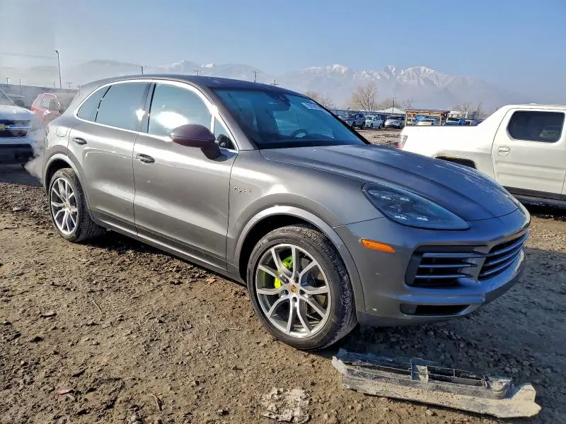 2019 PORSCHE CAYENNE SE HYBRID  