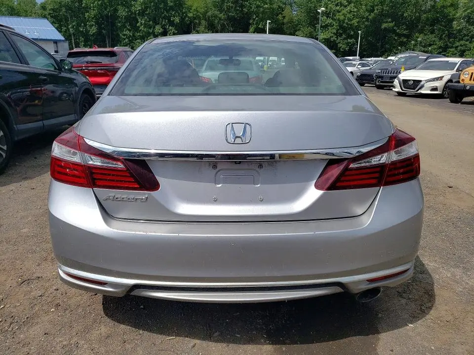 2017 HONDA ACCORD LX  