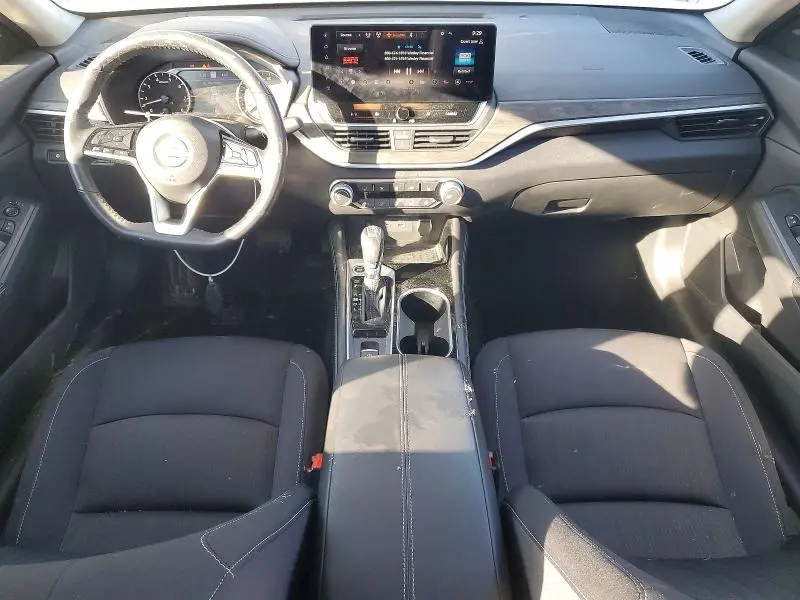 2024 NISSAN ALTIMA SV  