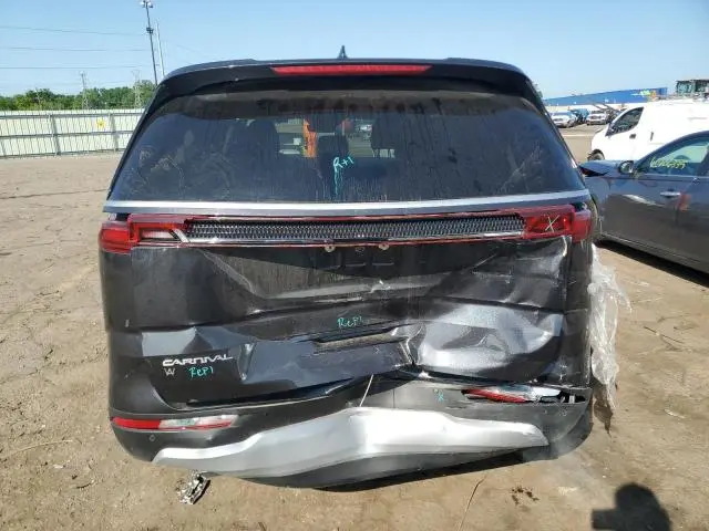 2024 KIA CARNIVAL LX  