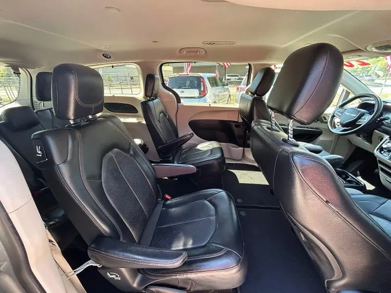 2020 CHRYSLER PACIFICA TOURING L  