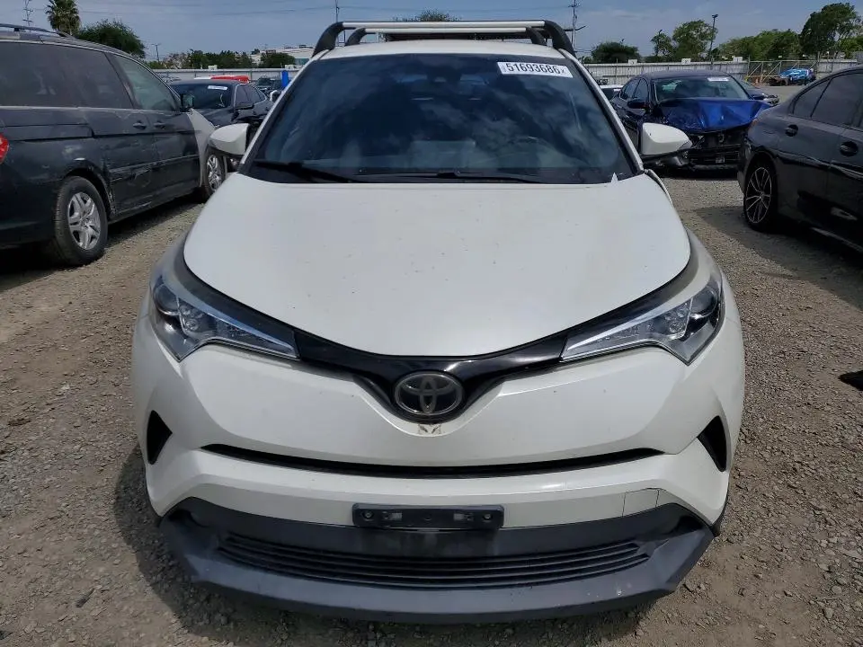 2018 TOYOTA C-HR XLE PREMIUM  
