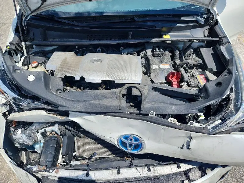 2016 TOYOTA PRIUS THREE  