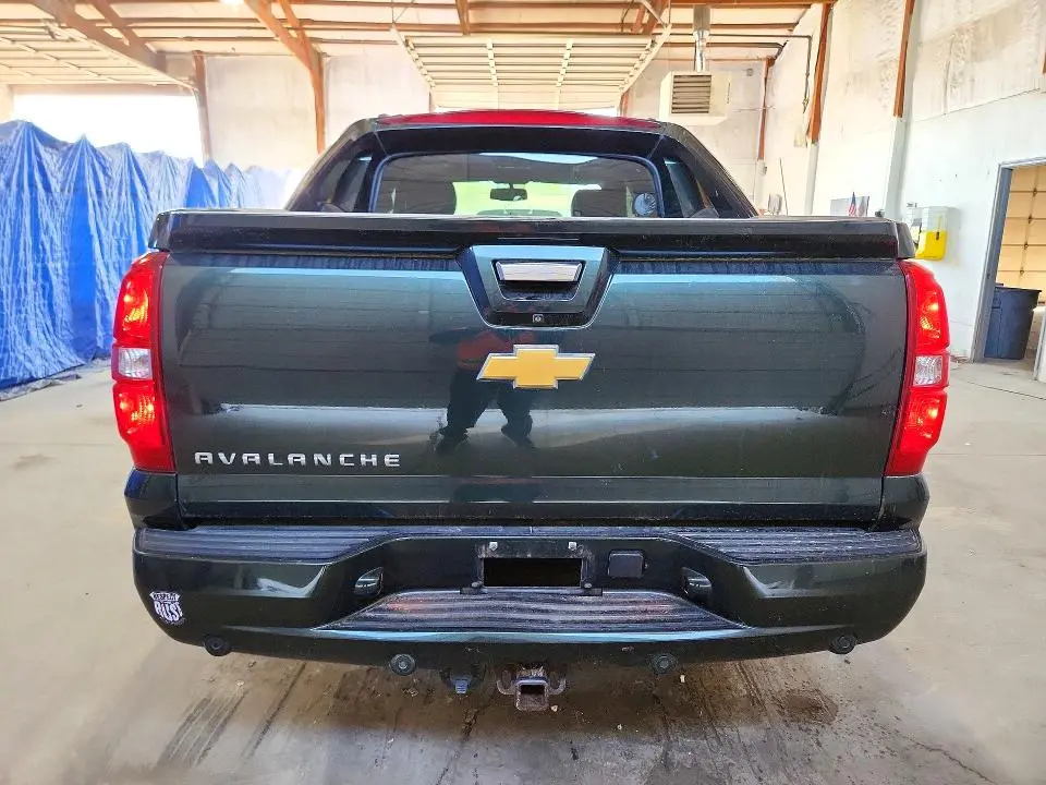 2013 CHEVROLET AVALANCHE LT  