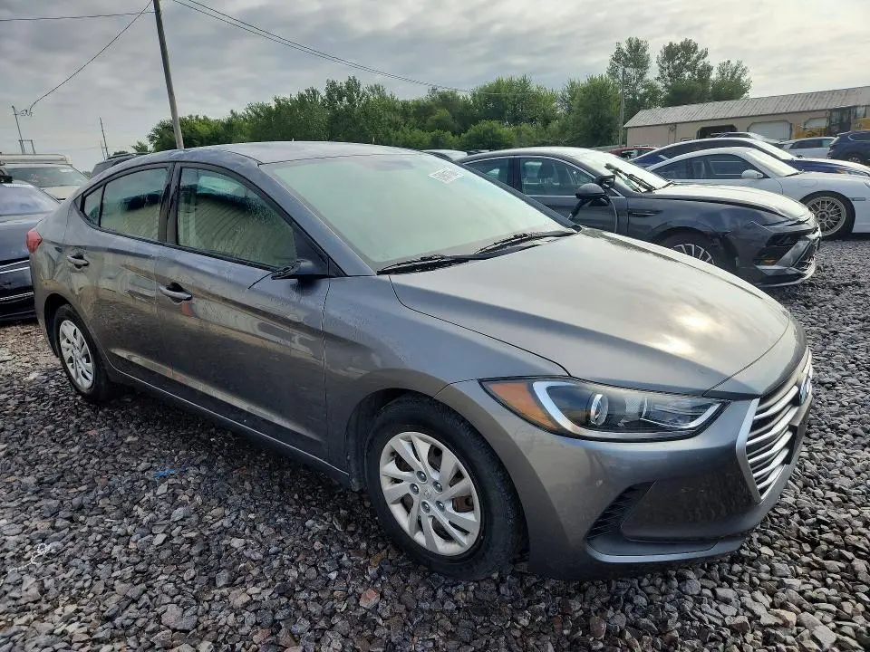 2018 HYUNDAI ELANTRA SE  