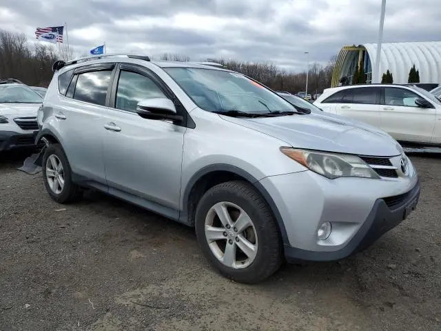 2014 TOYOTA RAV4 XLE  