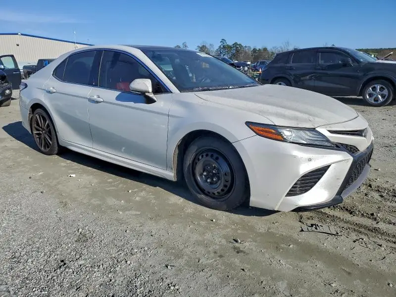 2018 TOYOTA CAMRY XSE  