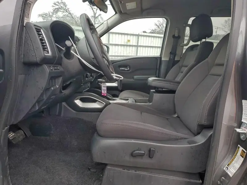 2022 NISSAN FRONTIER S  