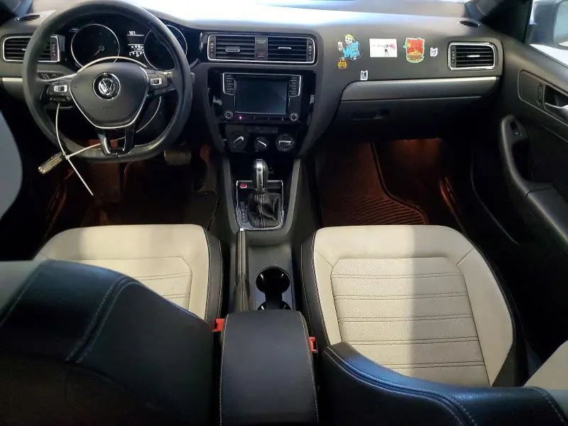 2016 VOLKSWAGEN JETTA SPORT  