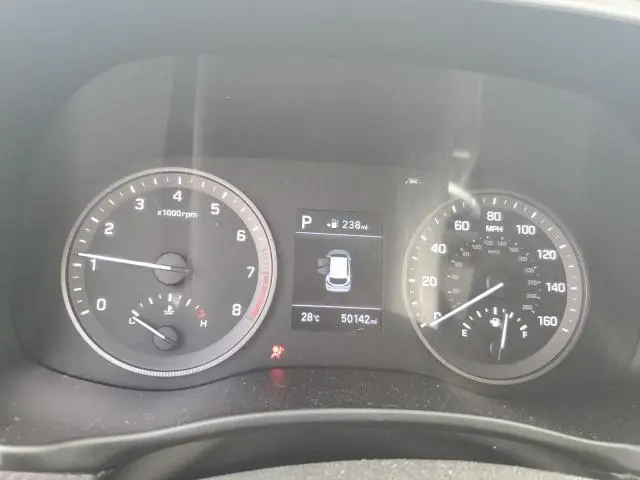 2021 HYUNDAI TUCSON SE  