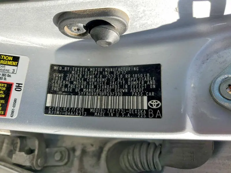 2017 TOYOTA COROLLA SE  