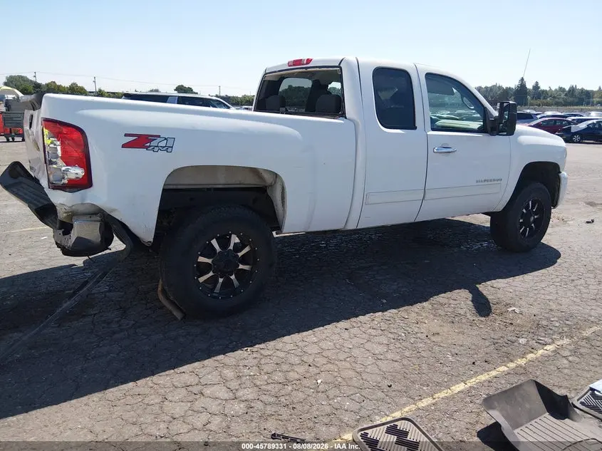 2011 CHEVROLET SILVERADO 1500 LT