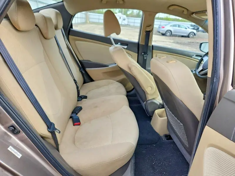 2013 HYUNDAI ACCENT GLS  