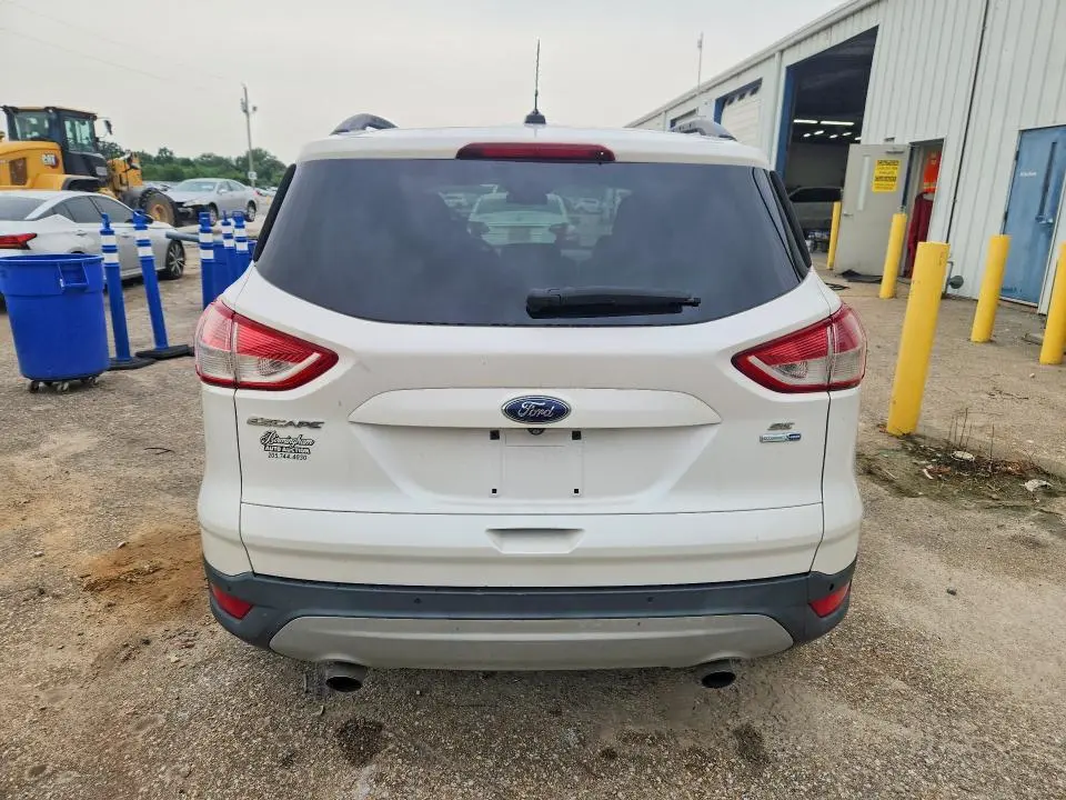 2015 FORD ESCAPE SE  
