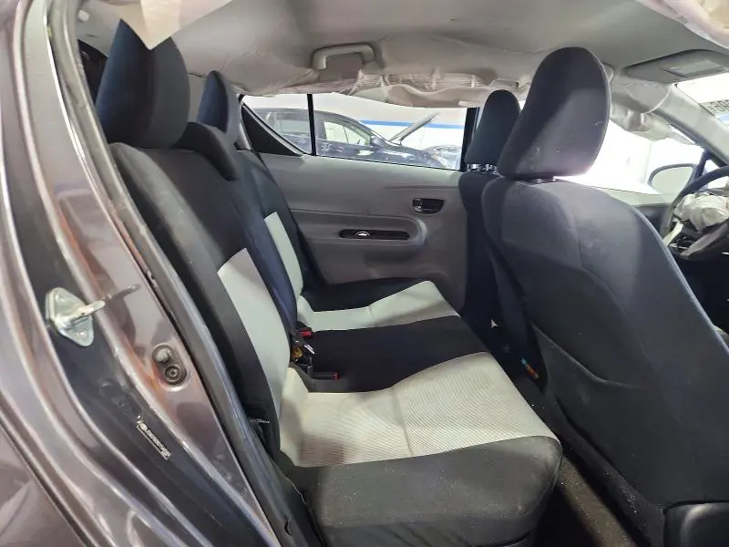 2013 TOYOTA PRIUS C TWO  