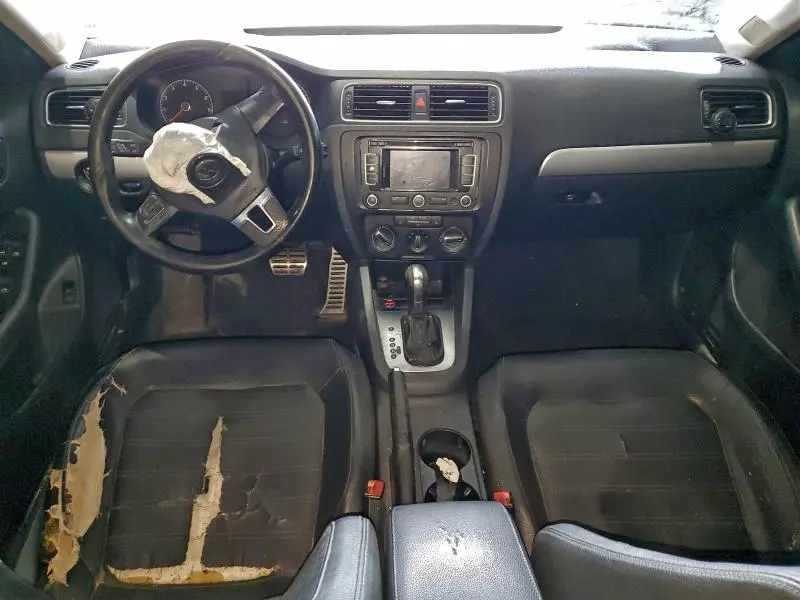 2011 VOLKSWAGEN JETTA SEL  