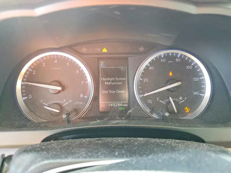 2017 TOYOTA HIGHLANDER SE  