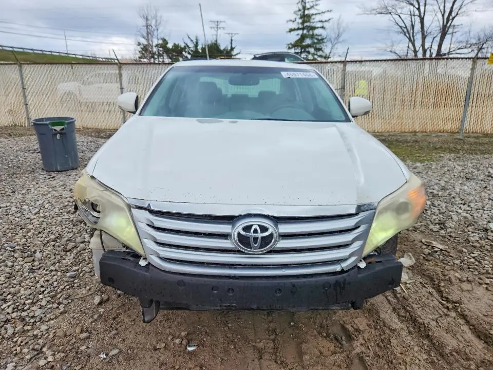 2011 TOYOTA AVALON LIMITED  