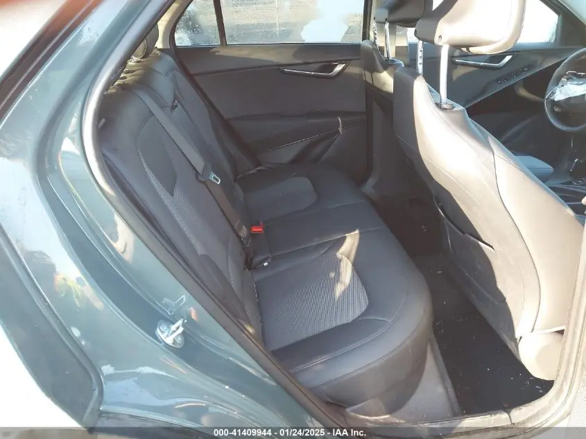 2025 KIA NIRO PLUG-IN HYBRID EX