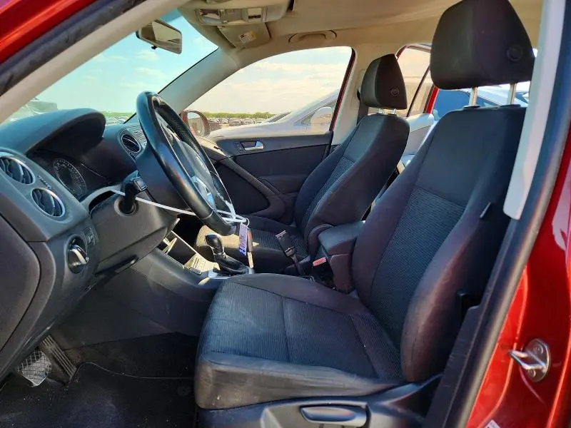 2015 VOLKSWAGEN TIGUAN S  
