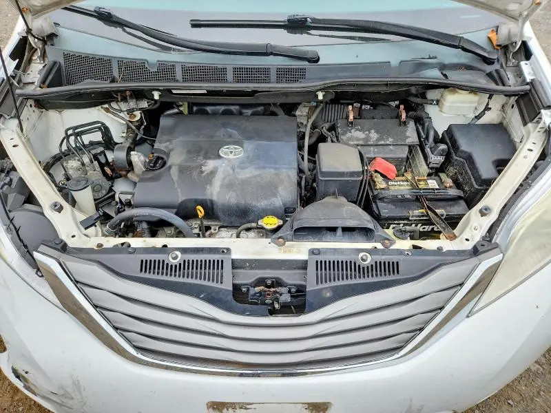 2012 TOYOTA SIENNA XLE 7-PASSENGER  