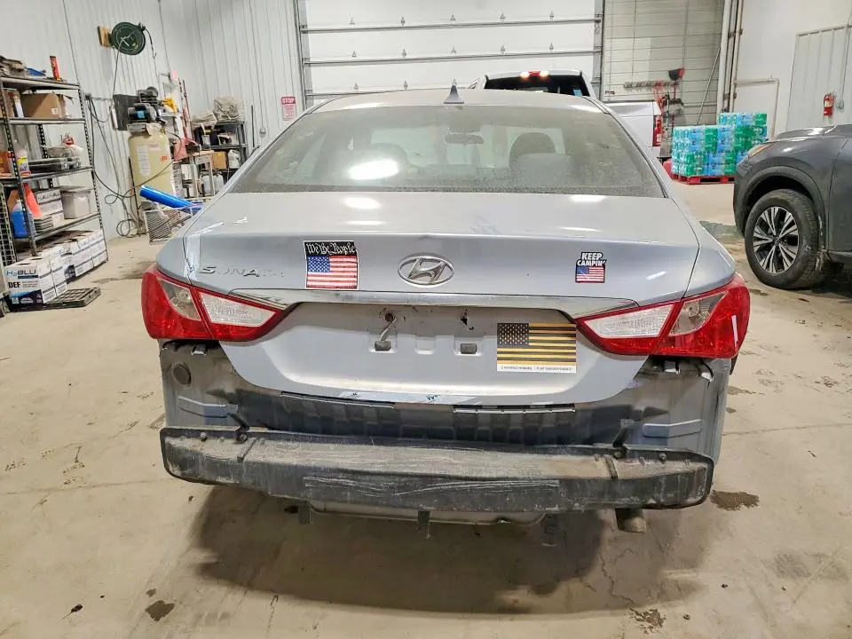 2011 HYUNDAI SONATA GLS  