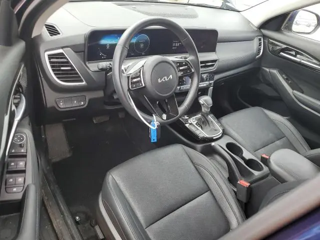 2024 KIA SELTOS EX  