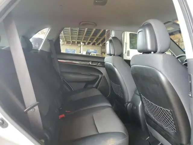 2013 KIA SORENTO LX  