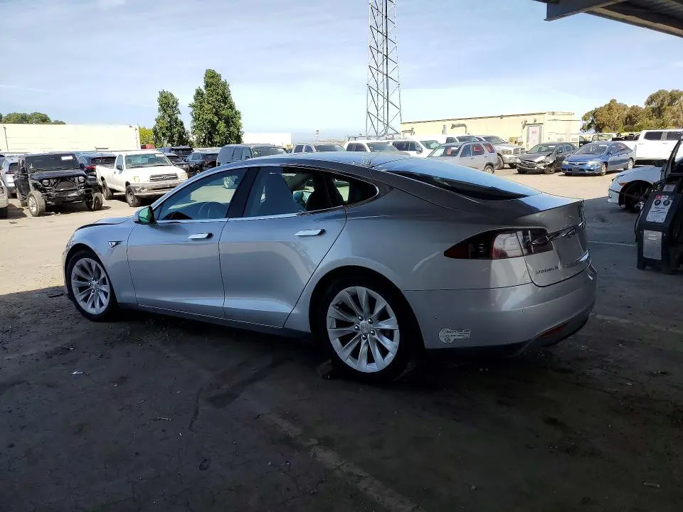 2015 TESLA MODEL S   