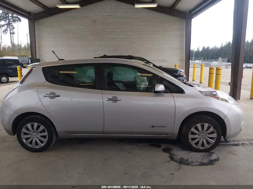 2013 NISSAN LEAF S