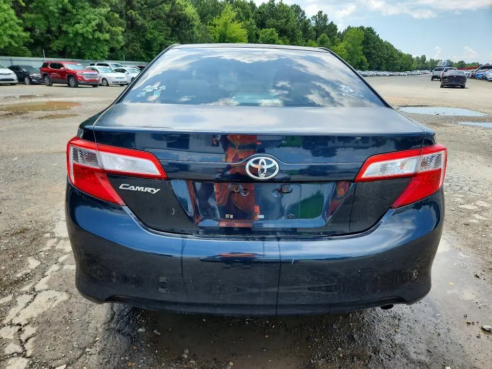 2014 TOYOTA CAMRY L  