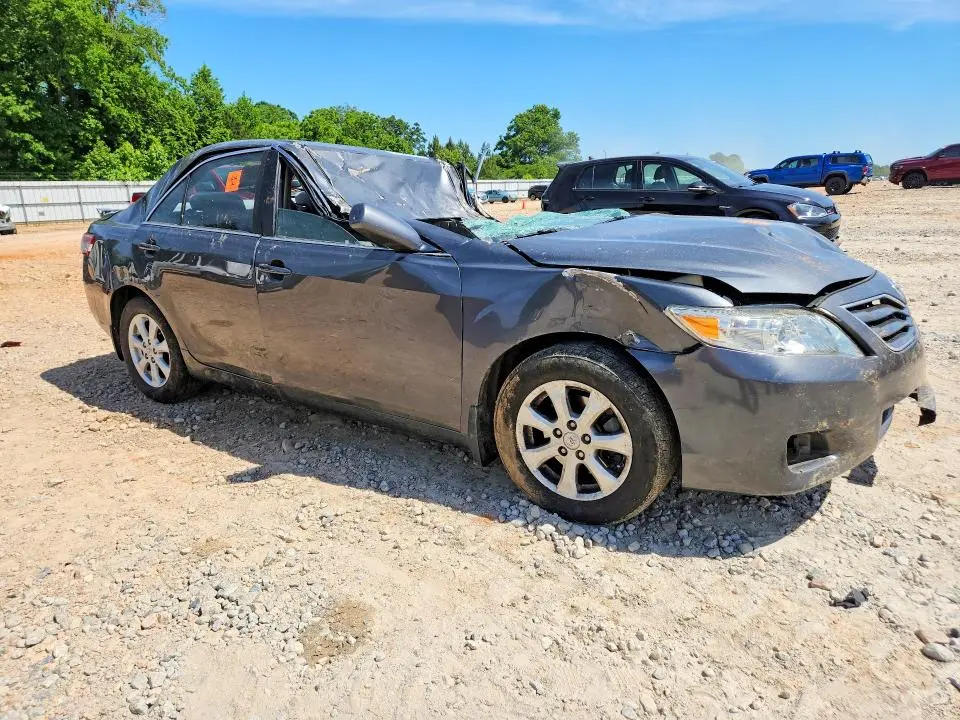 2011 TOYOTA CAMRY LE  