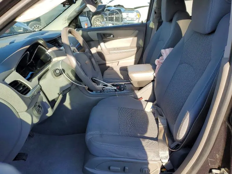 2015 CHEVROLET TRAVERSE LS  