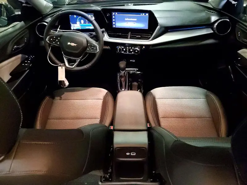 2025 CHEVROLET TRAX 1LT  