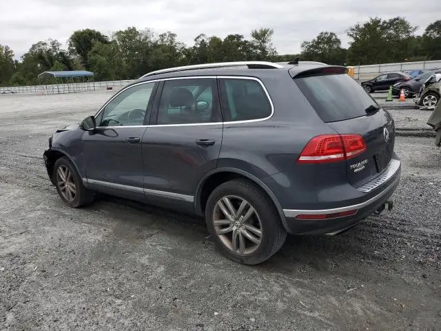 2015 VOLKSWAGEN TOUAREG V6  