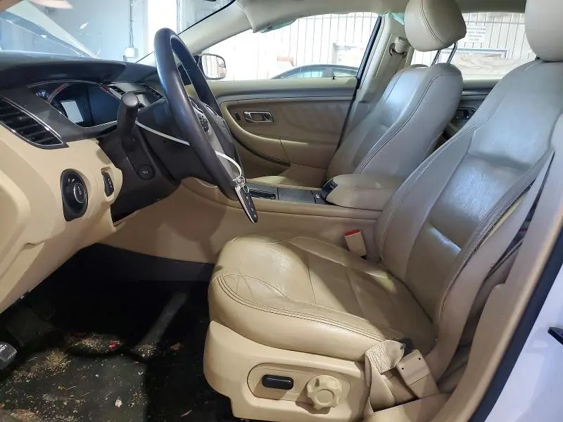 2015 FORD TAURUS SEL  