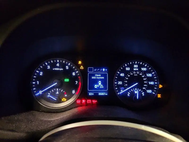 2017 HYUNDAI TUCSON SE PLUS  