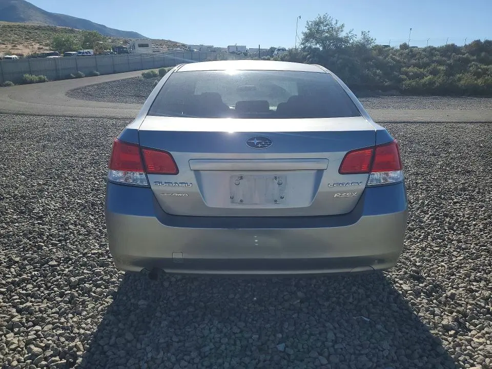 2011 SUBARU LEGACY 2.5I  