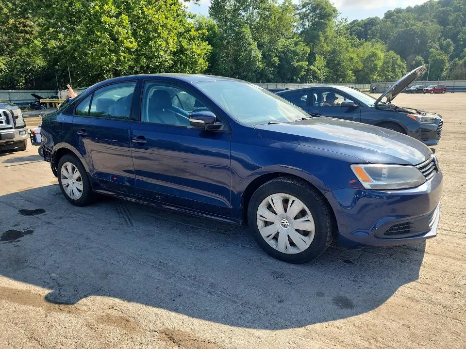 2014 VOLKSWAGEN JETTA SE  